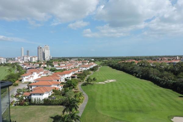Sale of apartment in greenview, santa maría golf & country club
