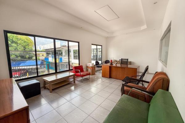 Warehouse for sale in parque lefevre