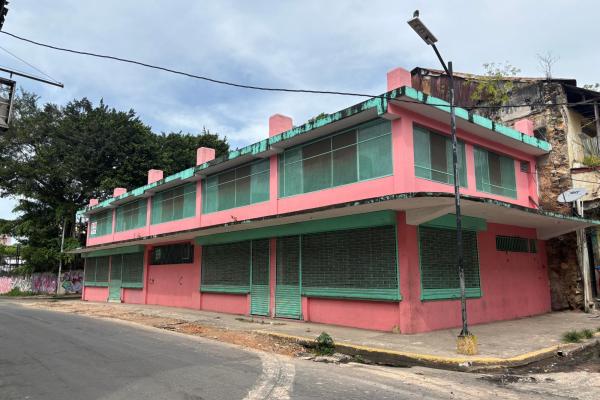 Building for restoration with potential of 2,000m2