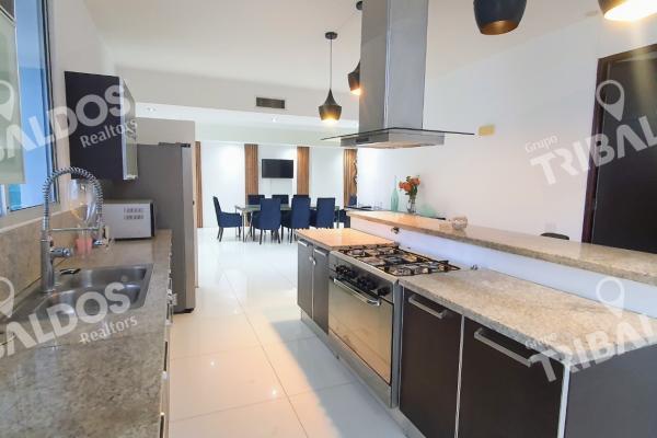 Venta casa en altos del golf con piscina propia