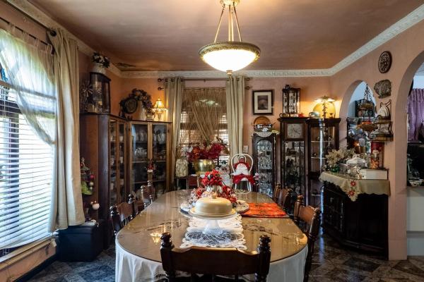 Highland home with 2 hectares in volcan