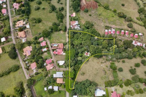 Se vende terreno en las tablas