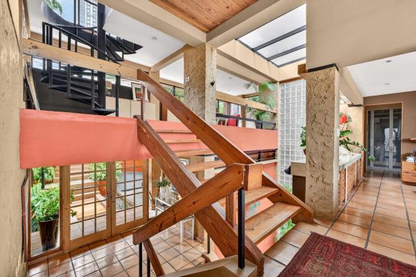 Bioclimatic architect-designed home in dos mares