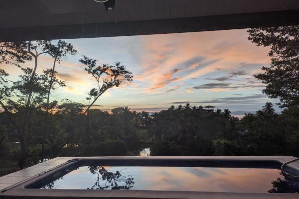 For sale: property in lago bay, santa catalina.