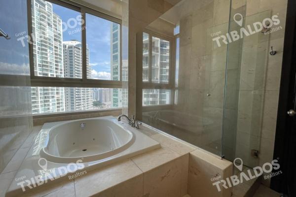 Sale of apartment in punta pacifica, pacific point building.