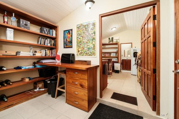Casa en boquete con casita y vistas impresionantes al volcán
