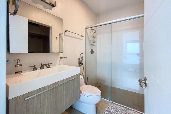 Apartamento de lujo con vistas al mar ph h2o, avenida balboa