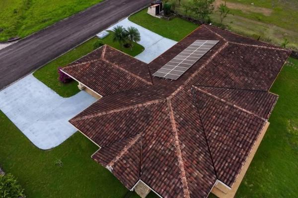 Casa de tres habitaciones en venta en alto boquete
