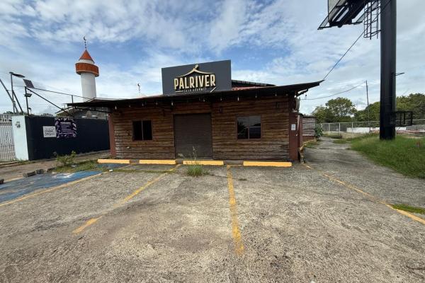Land for sale 1061m2 in front pan-american highway
