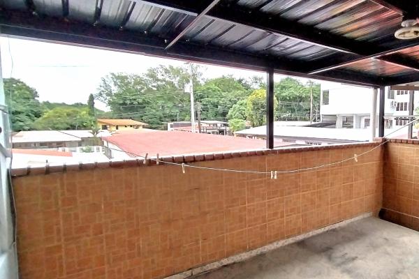 Sale of townhouse in villa cáceres