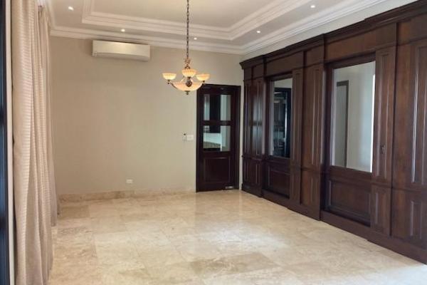 4 bedroom house toscana del este with solar panels