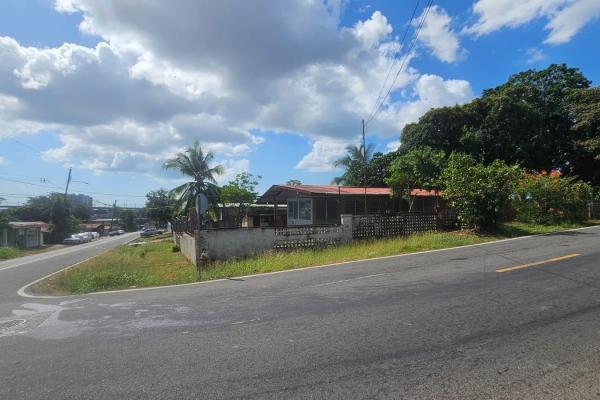 Land with house in pedregal, la florida street