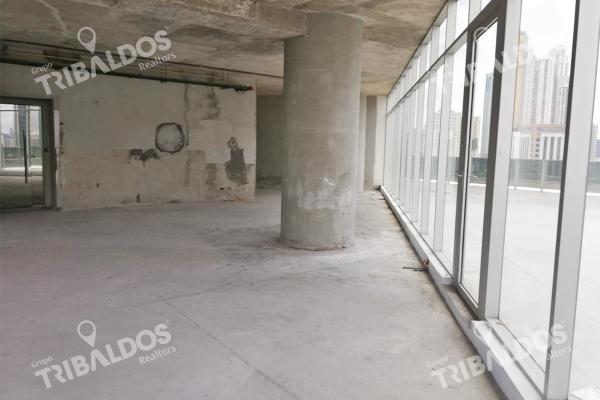 Oficina en gris, piso completo en calle 50, revolution tower