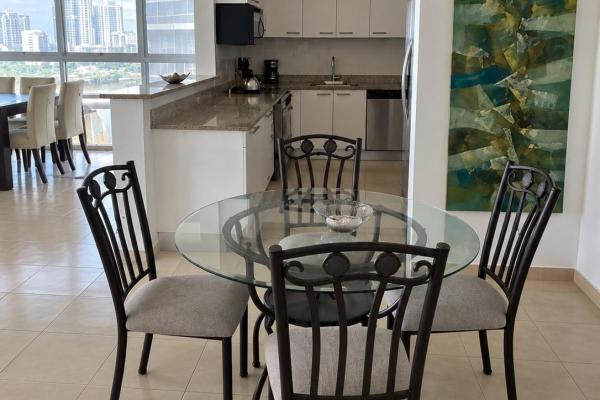 Apartamento con vista al mar