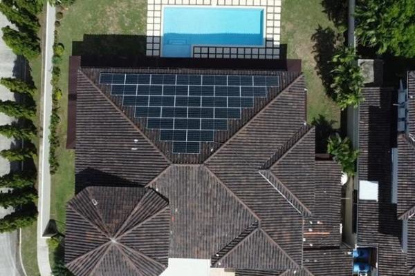 Casa de cuatro recámaras en toscana del este con paneles solares