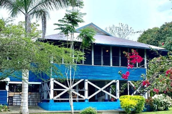 Casa de plantación restaurada en puerto armuelles