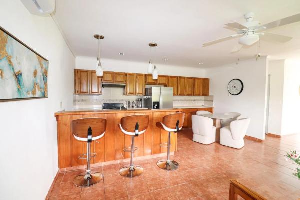Condominio amueblado de 2 habitaciones en venta