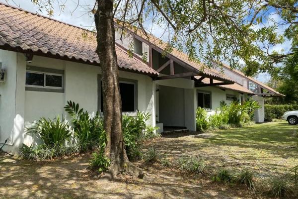 Venta de casa en el valle