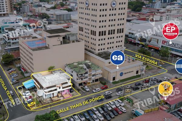 Venta de casa comercial en el carmen