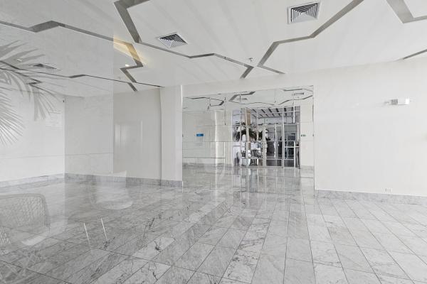 Piso alto en av balboa - waters 68d - 122 m2