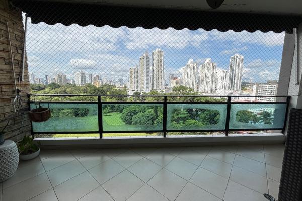 Modern apartment in altos del golf