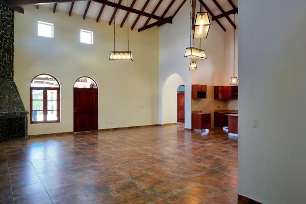 Se vende impresionante casa con vistas al mar en altos del maría