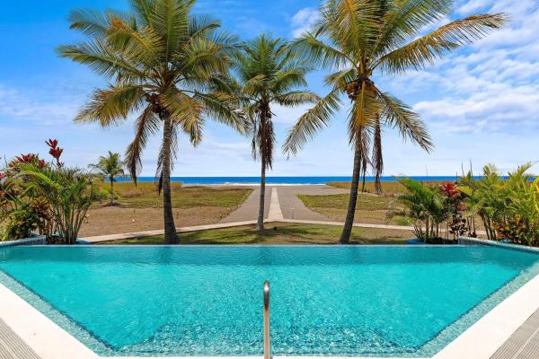 Unique beachfront home in playa la barqueta