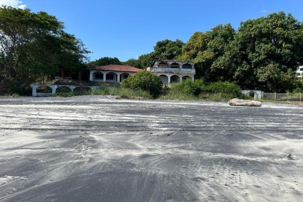 Ideal lot for beach house or development