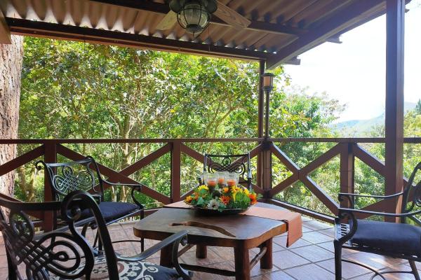 Charming mountain home for sale in toscana, altos