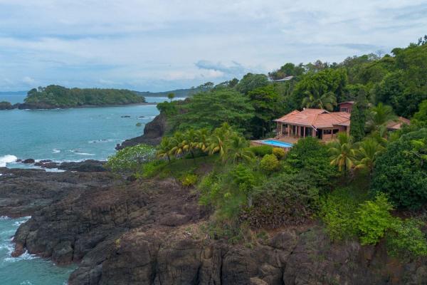 Increíble villa frente al mar - piscina & vistas al pacífico en mata oscura