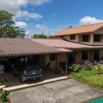 Casa familiar con jardines y taller en un terreno de 3486 m² en potrerillos