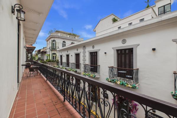 El refugio del narrador: un loft romántico de 3 niveles