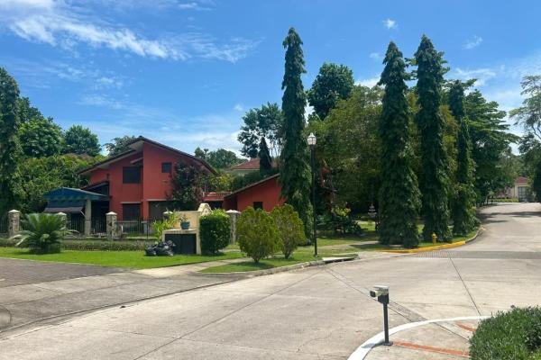 House for sale in ancon