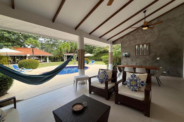 Casa con piscina en coronado golf | amoblada y equipada