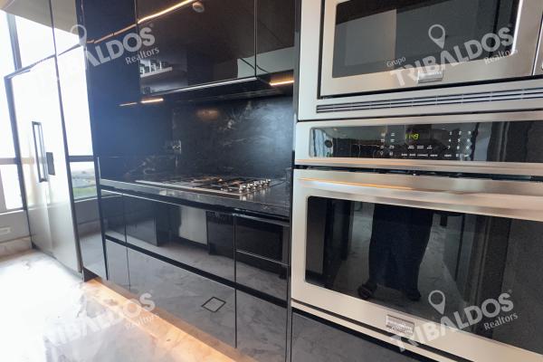 Venta de espectacular apartamento rentando en ph maui costa del este rentando