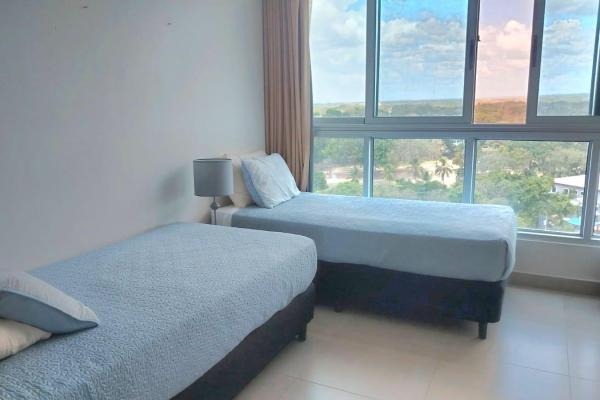Apartamento en venta con vistas al campo de golf oceano y montana