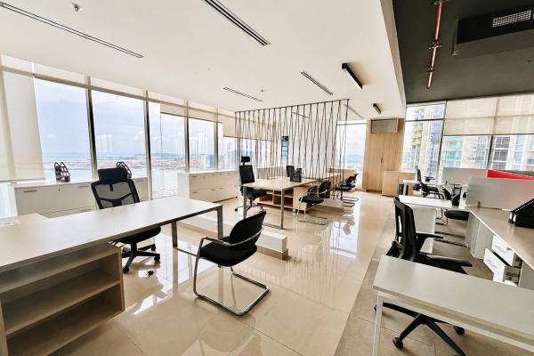 Office for sale in bicsa financial ave. balboa