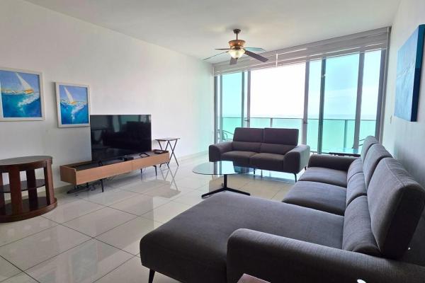 Se vende apartamento en ph allure piso alto con vista al mar