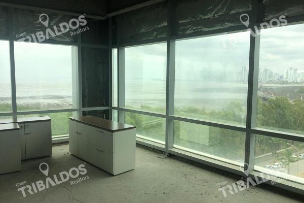 Alquiler de oficina en costa del este, edificio mmg tower