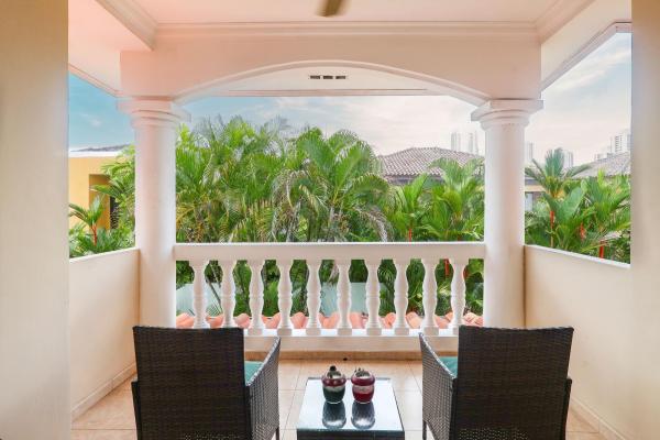 Venta de casa unifamiliar en palmeras del este, costa del este remodelada
