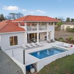 Casa moderna con vista al mar en andromeda estates pedasi