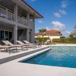 Modern ocean view home in andromeda estates pedasi