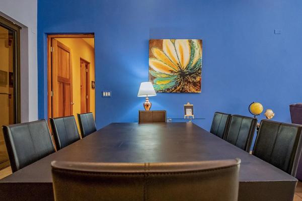 Boutique-style 8 suite luxury villa in boquete