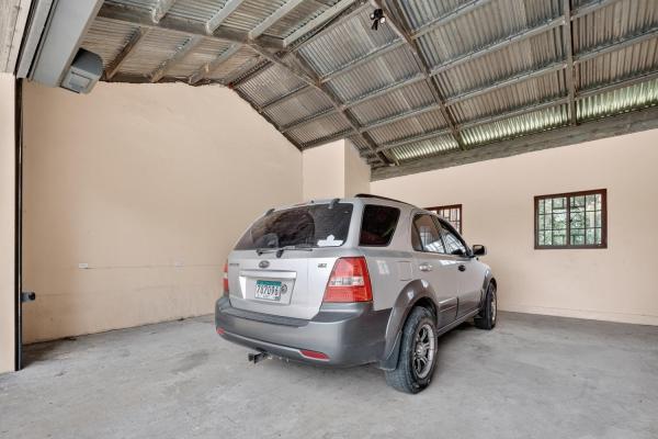 Casa en potrerillos village con apartamento tipo estudio