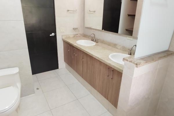 Vendo townhome en embassy club para inversionistas. generando renta.