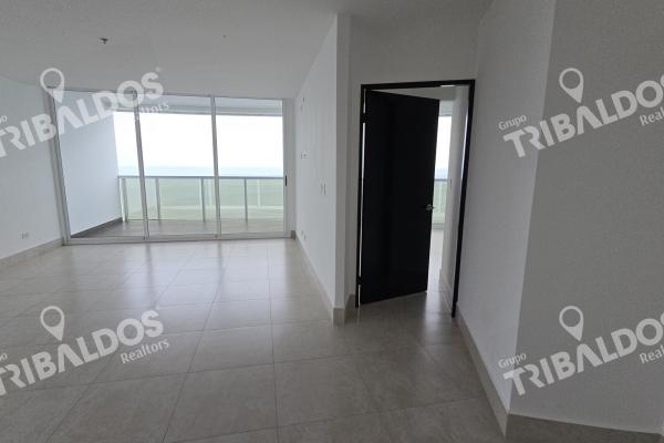 Venta de apartamento en ocean waves nueva gorgona