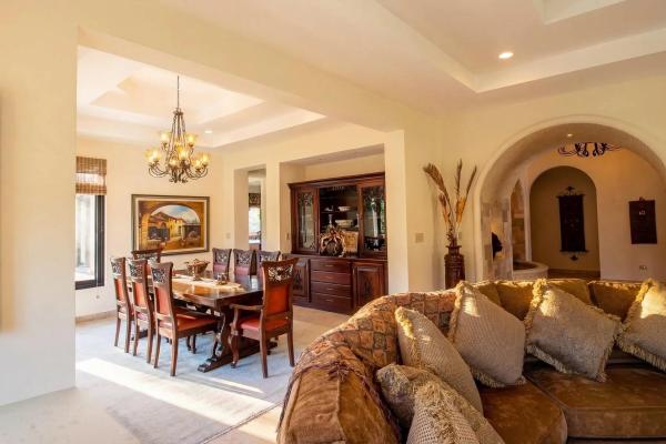 Luxurious estate residence in valle escondido