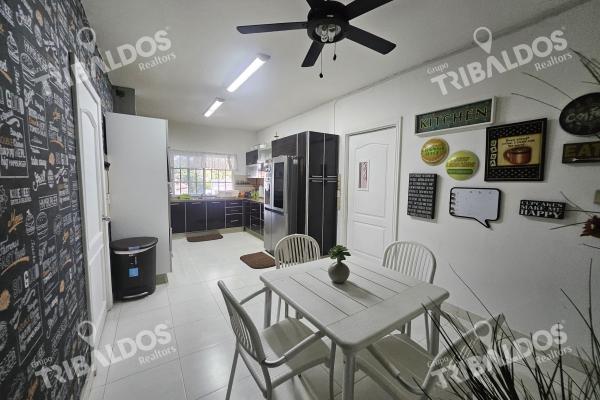 Venta de casa unifamiliar en fuente del fresno condado del rey remodelada
