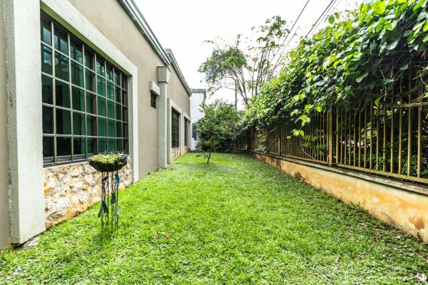 Residence for rent in altos del golf