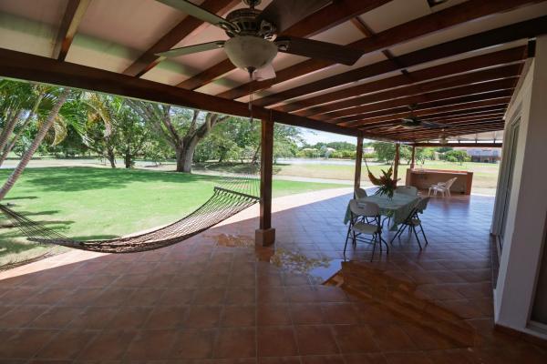 Casa adosada de 4 habitaciones en costa blanca golf &villas